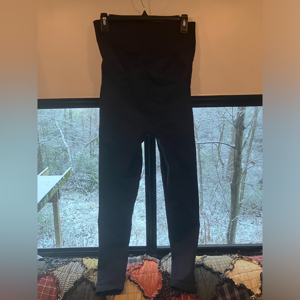 Black maternity leggings
